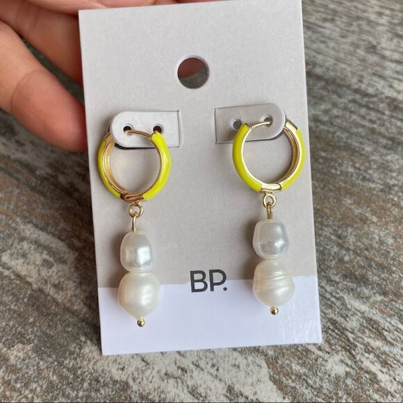 Bp Faux pearl Candy Enamel Huggies in Banana Hoop Earrings with drop Pearls - Picture 3 of 3